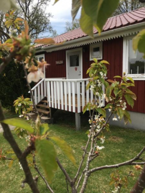 Trollebo conveniently located stuga 250Mbs Wifi Sauna from 1 October